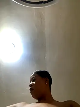 Snapshot of THICKBUNNYCHICKxxx chatting on October 23, 2025, 8:40 pm THICKBUNNYCHICKxxx online show from October 23, 2025, 8:40 pm