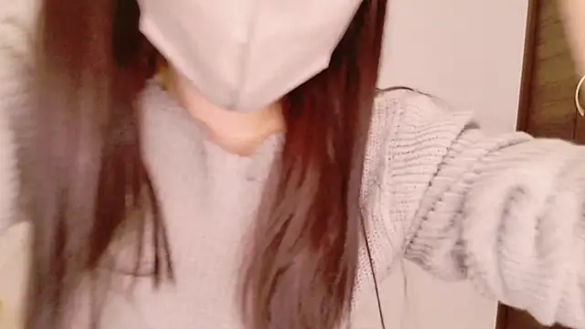 Snapshot of ena_7 chatting on November 17, 2025, 3:29 pm ena 7 online show from November 17, 2025, 3:29 pm