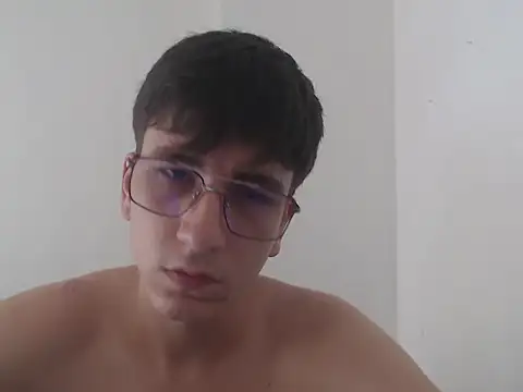 younewmaster online show from May 15, 2026, 9:44 pm