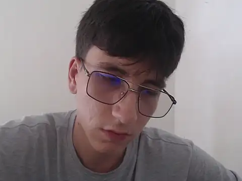 younewmaster online show from May 26, 2026, 7:32 pm