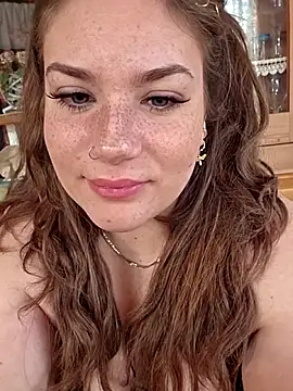 MaeNoir online show from March 3, 2026, 3:29 pm