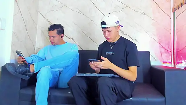 jeremytonner online show from November 14, 2025, 3:38 am