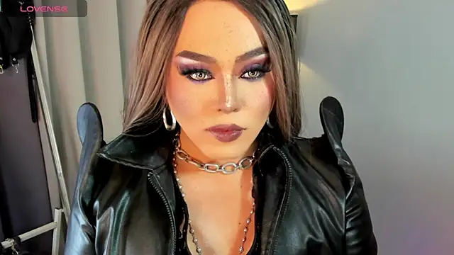 MagnaCumLoader17 online show from September 10, 2025, 9:04 pm