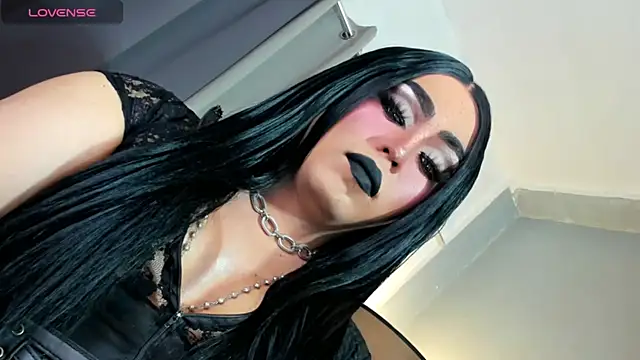 MagnaCumLoader17 online show from October 8, 2025, 8:39 pm