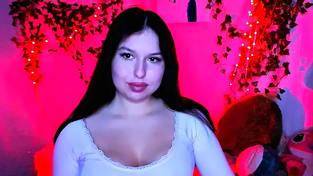 Snapshot of ChloeRicc chatting on December 17, 2025, 5:30 pm ChloeRicc online show from December 17, 2025, 5:30 pm