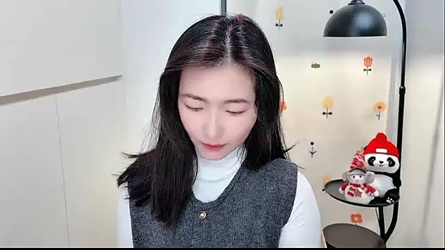 Snapshot of Rosalind_xixi chatting on December 14, 2025, 2:17 am Rosalind xixi online show from December 14, 2025, 2:17 am