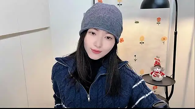 Snapshot of Rosalind_xixi chatting on December 21, 2025, 2:30 am Rosalind xixi online show from December 21, 2025, 2:30 am