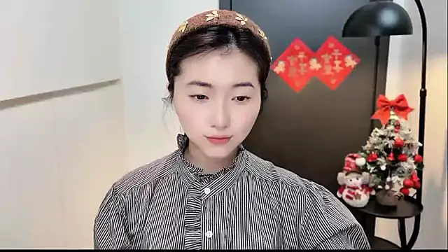 Snapshot of Rosalind_xixi chatting on January 10, 2026, 12:18 pm Rosalind xixi online show from January 10, 2026, 12:18 pm