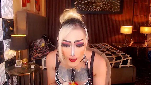 HorseCockDivine online show from April 29, 2026, 10:41 am