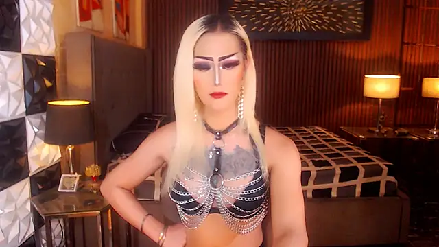 HorseCockDivine online show from April 30, 2026, 7:20 pm