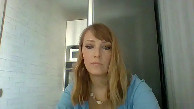 Vexxaa online show from March 18, 2026, 11:46 am