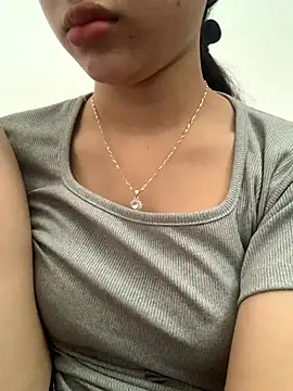 Nguyenha11 online show from October 29, 2025, 7:32 am