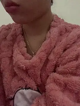 Nguyenha11 online show from January 6, 2026, 8:51 am