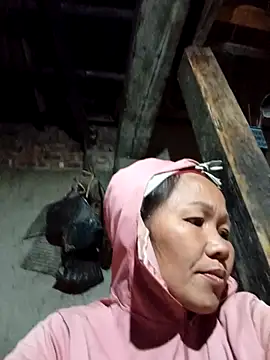 Snapshot of TinTin321 chatting on November 28, 2025, 11:02 am TinTin321 online show from November 28, 2025, 11:02 am