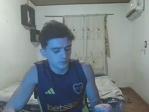 Rodrigo99 9 online show from May 5, 2026, 4:20 am