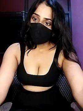 Snapshot of Amisha2 chatting on September 27, 2025, 6:57 pm Amisha2 online show from September 27, 2025, 6:57 pm