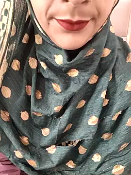 Snapshot of Indian-Aleena chatting on January 7, 2026, 6:05 am Indian-Aleena online show from January 7, 2026, 6:05 am