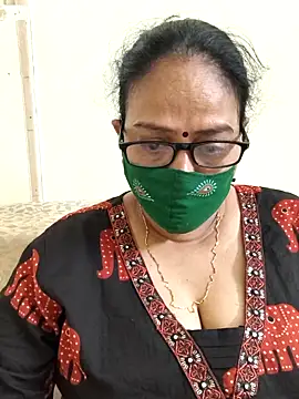 Snapshot of heera-rani chatting on May 15, 2026, 7:15 am heera-rani online show from May 15, 2026, 7:15 am