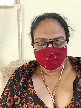 Snapshot of heera-rani chatting on June 7, 2026, 9:46 am heera-rani online show from June 7, 2026, 9:46 am