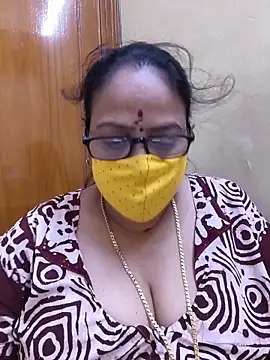 Snapshot of heera-rani chatting on June 13, 2026, 6:11 am heera-rani online show from June 13, 2026, 6:11 am