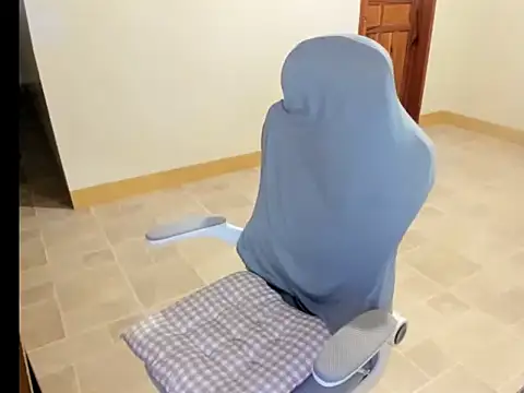 LustyNarra online show from February 16, 2026, 11:28 am