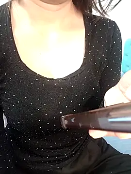 Linh linh01 online show from November 21, 2025, 8:51 pm