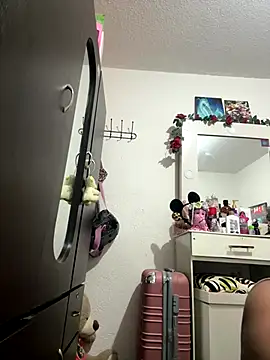 saranghae  online show from October 18, 2025, 2:03 am