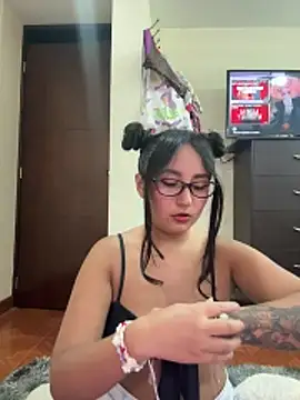 saranghae  online show from November 28, 2025, 8:44 pm