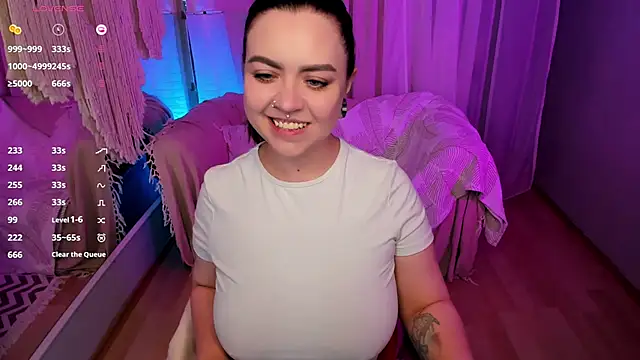 ashton heidii online show from November 4, 2025, 10:53 pm