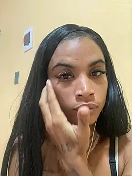 lareynazendeya xh online show from March 31, 2026, 9:21 am