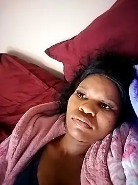 Seductive Yellow Titties online show from September 28, 2025, 1:05 pm