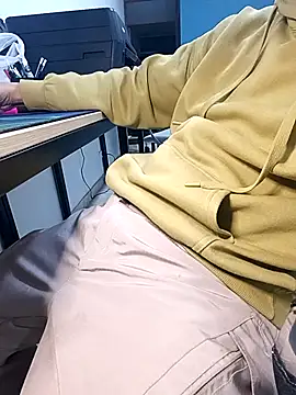 Hugopingonasa2024 online show from October 3, 2025, 10:51 pm