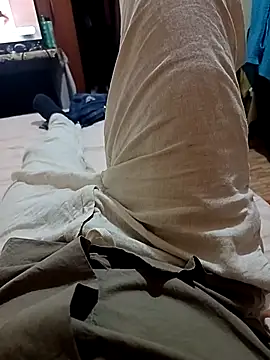 Hugopingonasa2024 online show from February 14, 2026, 1:35 am