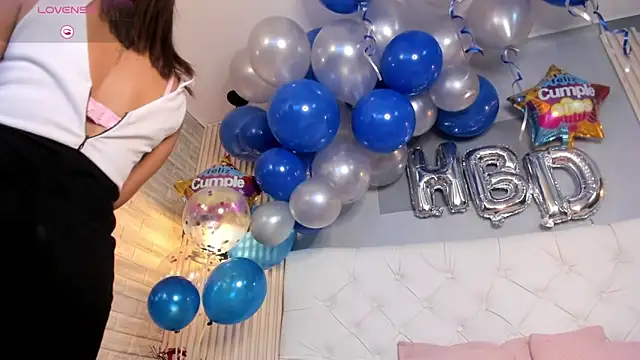 scarletbaker  online show from November 2, 2025, 11:34 am