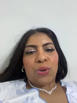 Snapshot of Rachellcooperrr chatting on June 16, 2026, 7:55 am Rachellcooperrr online show from June 16, 2026, 7:55 am