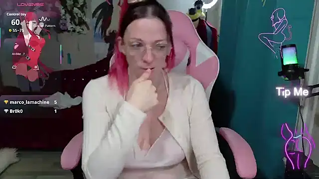 rubystrip online show from November 20, 2025, 8:19 pm