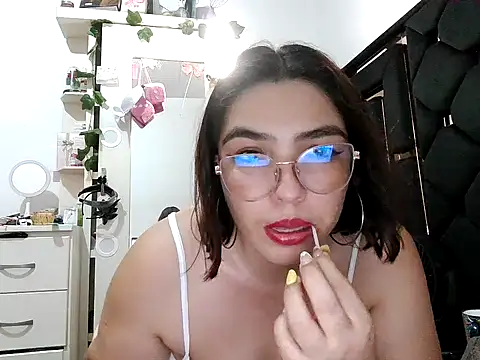 vegacristal88 online show from May 1, 2026, 9:19 pm