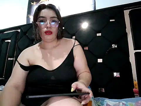 Snapshot of vegacristal88 chatting on May 7, 2026, 9:31 pm vegacristal88 online show from May 7, 2026, 9:31 pm