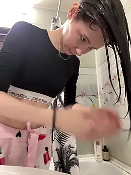 MartaBrent online show from March 12, 2026, 10:54 am