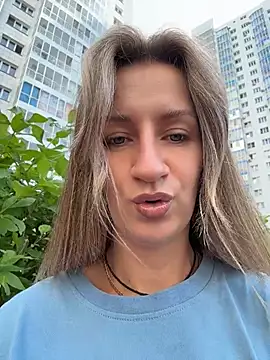 EvvaMur online show from July 2, 2026, 2:44 am