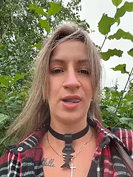 EvvaMur online show from July 14, 2026, 2:27 am
