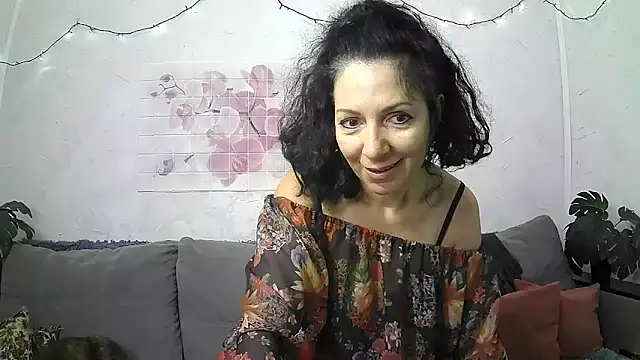 Snapshot of ValleriWind chatting on May 11, 2026, 12:05 am ValleriWind online show from May 11, 2026, 12:05 am
