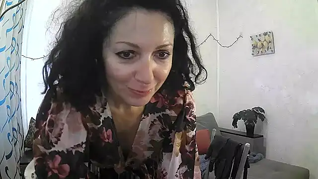 Snapshot of ValleriWind chatting on June 8, 2026, 1:28 am ValleriWind online show from June 8, 2026, 1:28 am