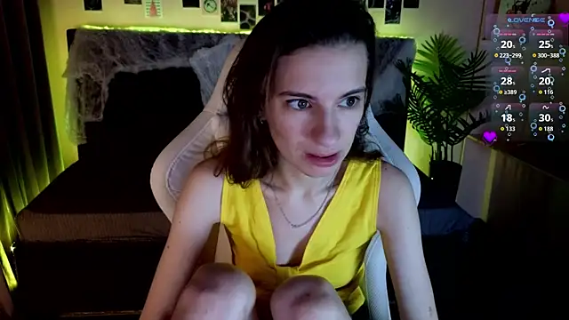 kaleriyaa  online show from November 3, 2025, 1:29 am