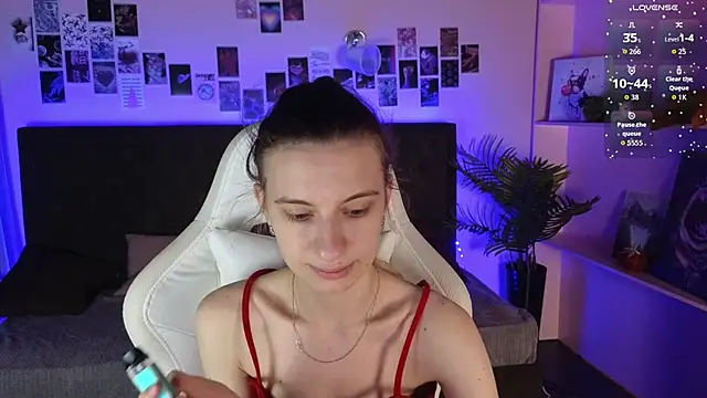 kaleriyaa  online show from February 13, 2026, 1:45 am