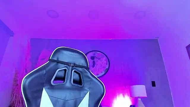 Snapshot of luccia_smith chatting on August 1, 2026, 2:11 am luccia smith online show from August 1, 2026, 2:11 am