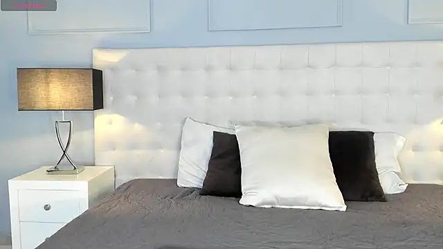 Snapshot of KellyRooss chatting on November 25, 2025, 12:27 pm KellyRooss online show from November 25, 2025, 12:27 pm