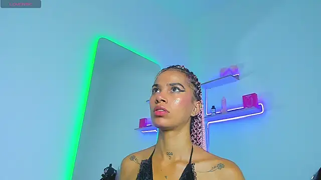 Snapshot of _nana777 chatting on November 21, 2025, 5:28 am nana777 online show from November 21, 2025, 5:28 am