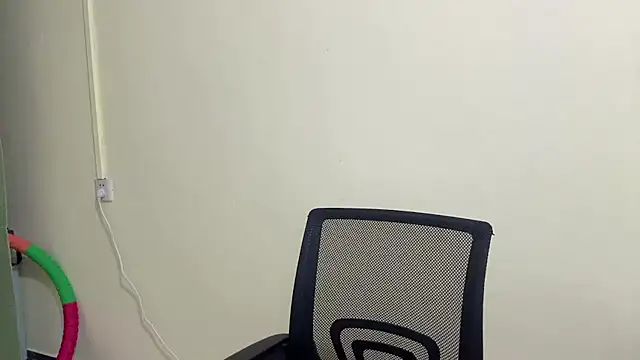 Nicole-13 online show from November 8, 2025, 9:09 am