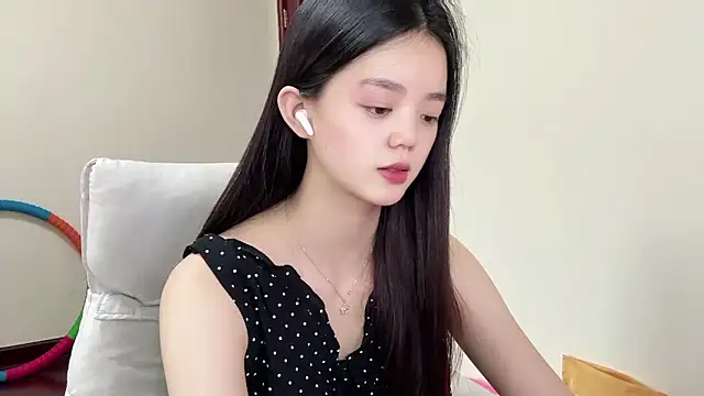 Nicole-13 online show from May 3, 2026, 12:16 am